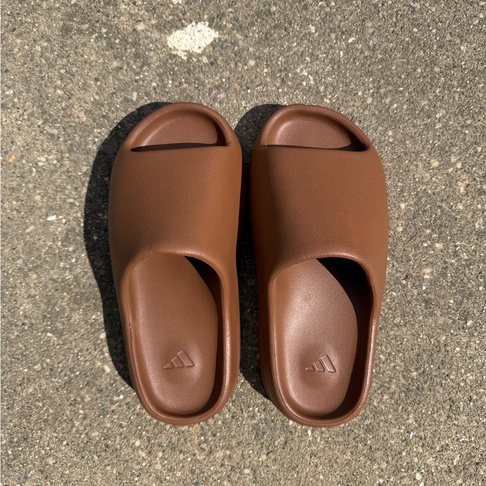 Adidas Yeezy flax brown slides
